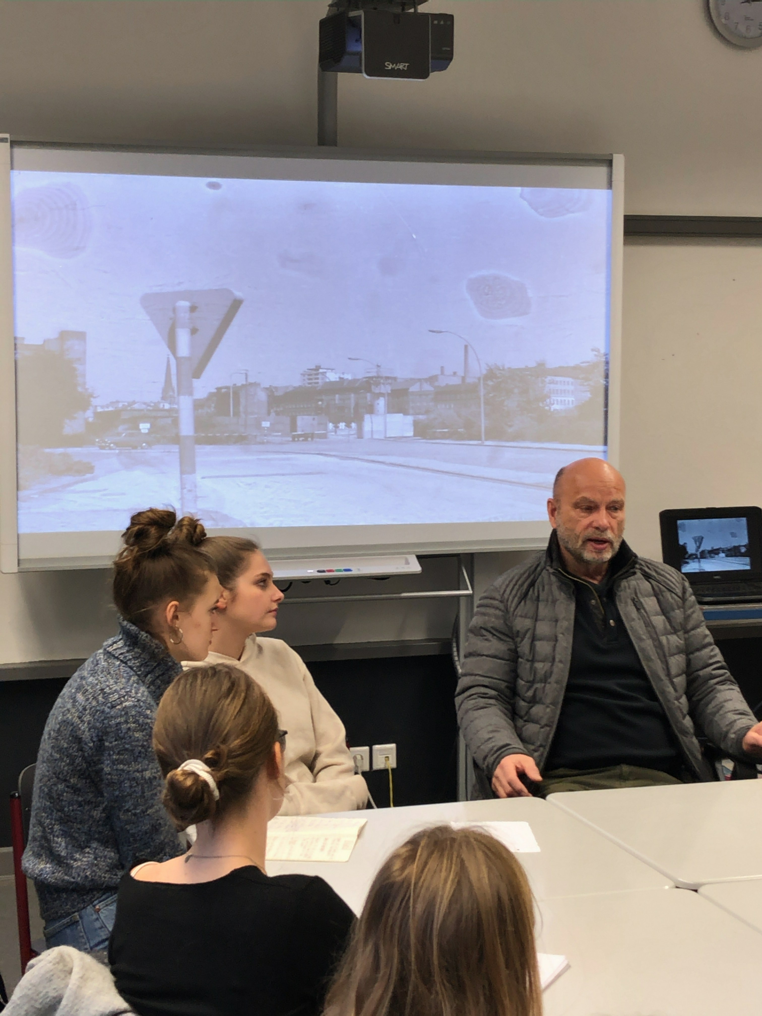 E8695B87-459A-4E4D-B0FC-6D58C5DD3971